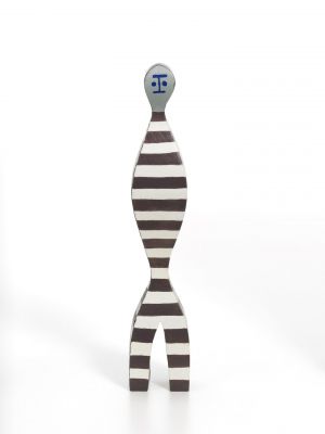 Vitra Wooden Doll No. 16, handgefertigte Holzfigur mit braun-weißen Streifen und blauem Gesicht.